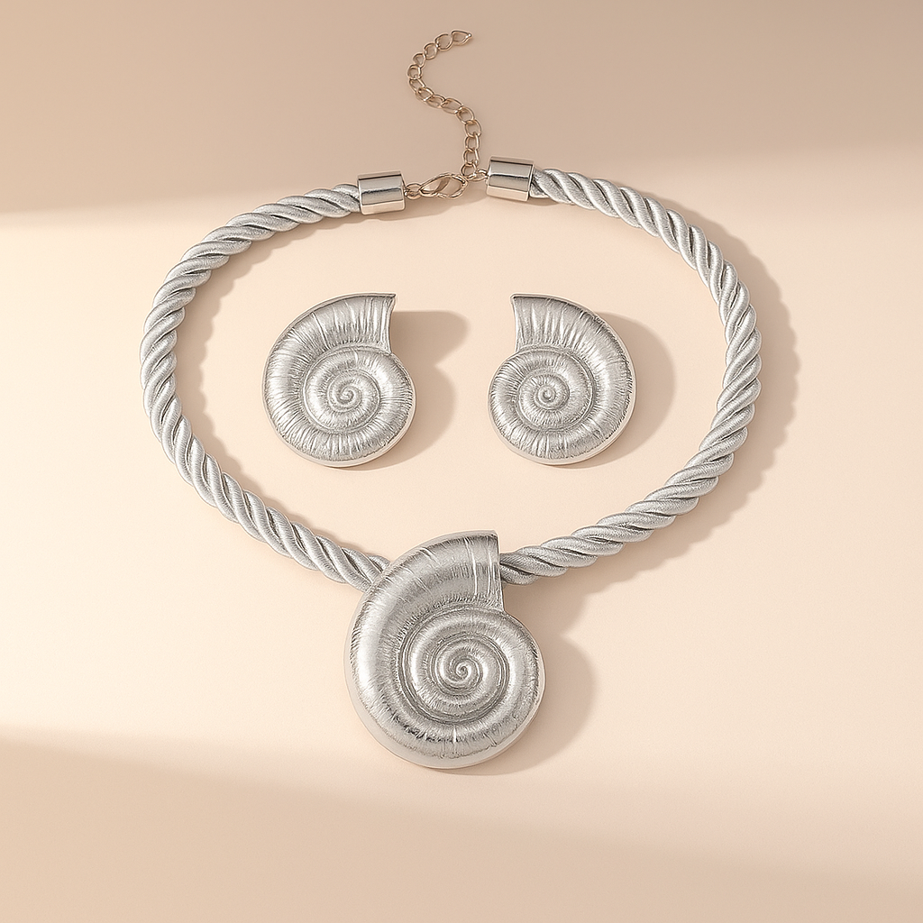 Savona Ocean Spiral Shell Necklace & Rope Chain Jewelry Set