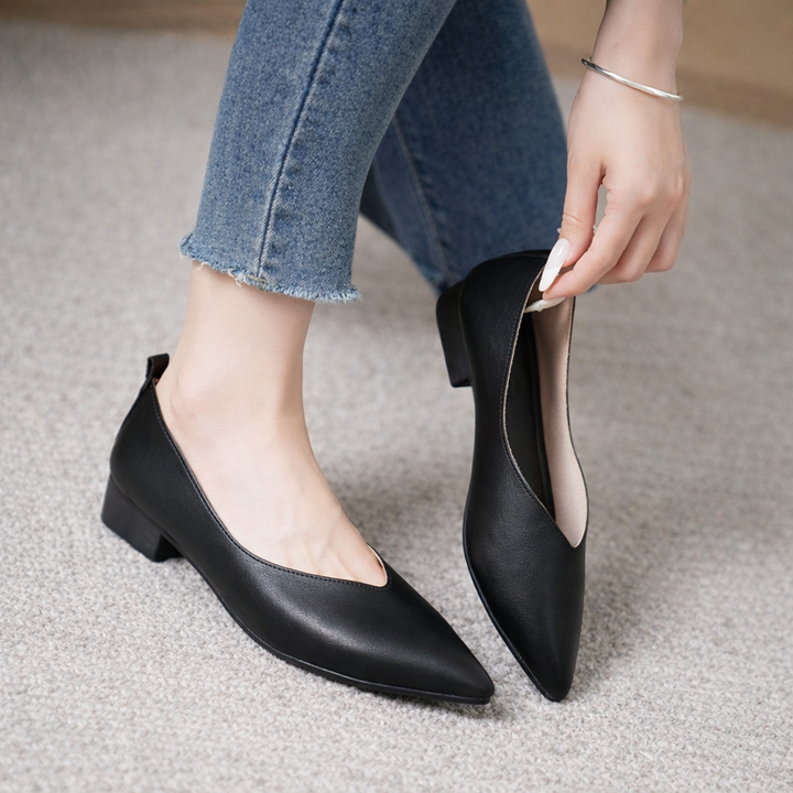 Savona Women's Italian Leather Block Heel Pumps