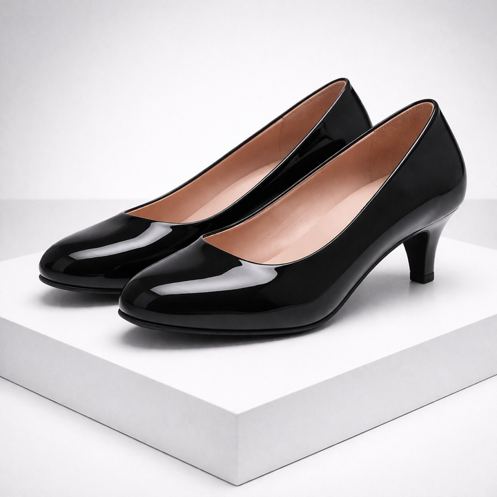 Avona Women's Glossy Leather Pumps