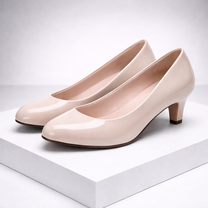 Avona Women's Glossy Leather Pumps
