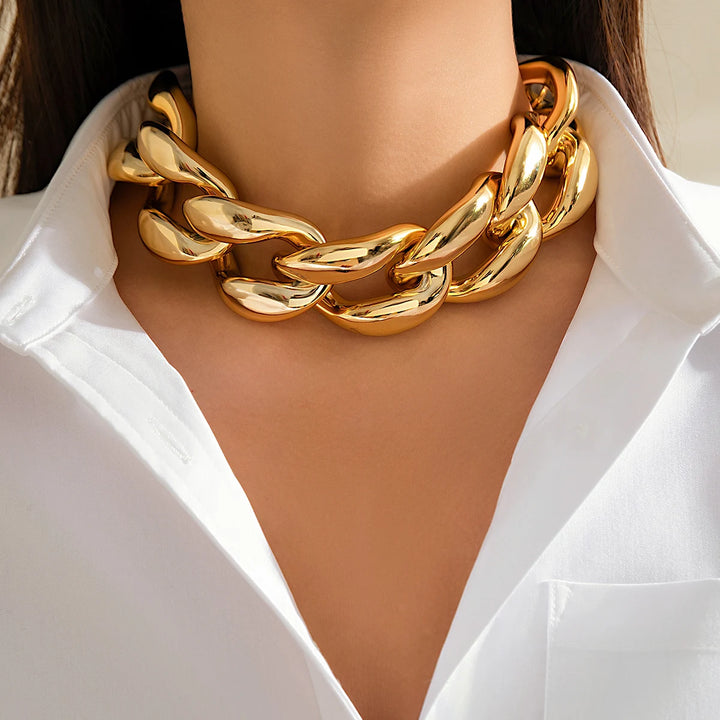 Savona Sculptural Oversized Link Choker Necklace