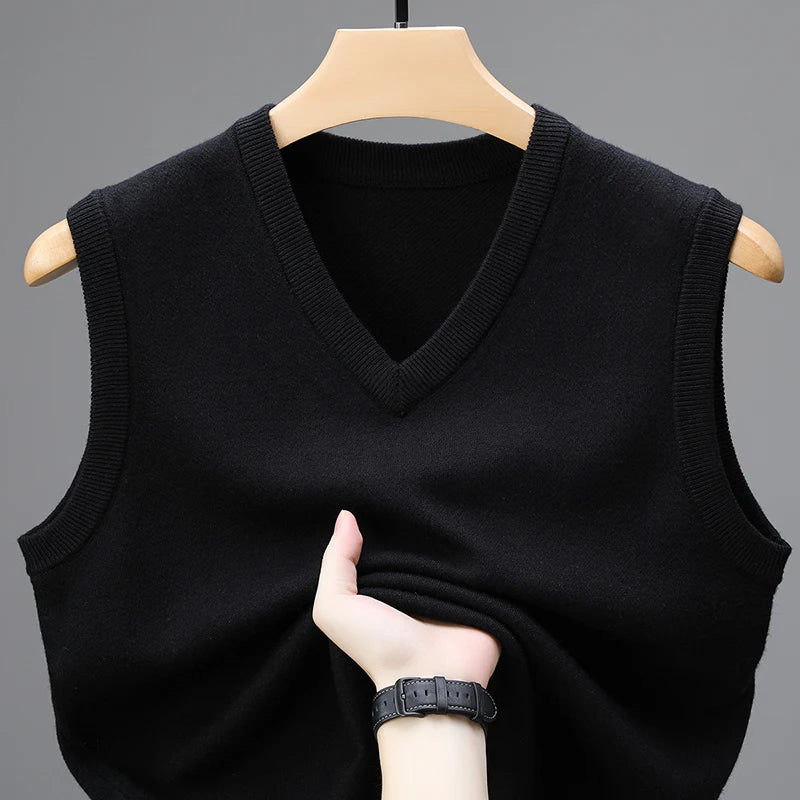 Wool Vest – Men's V-Neck Sweater Vest | Savoni
