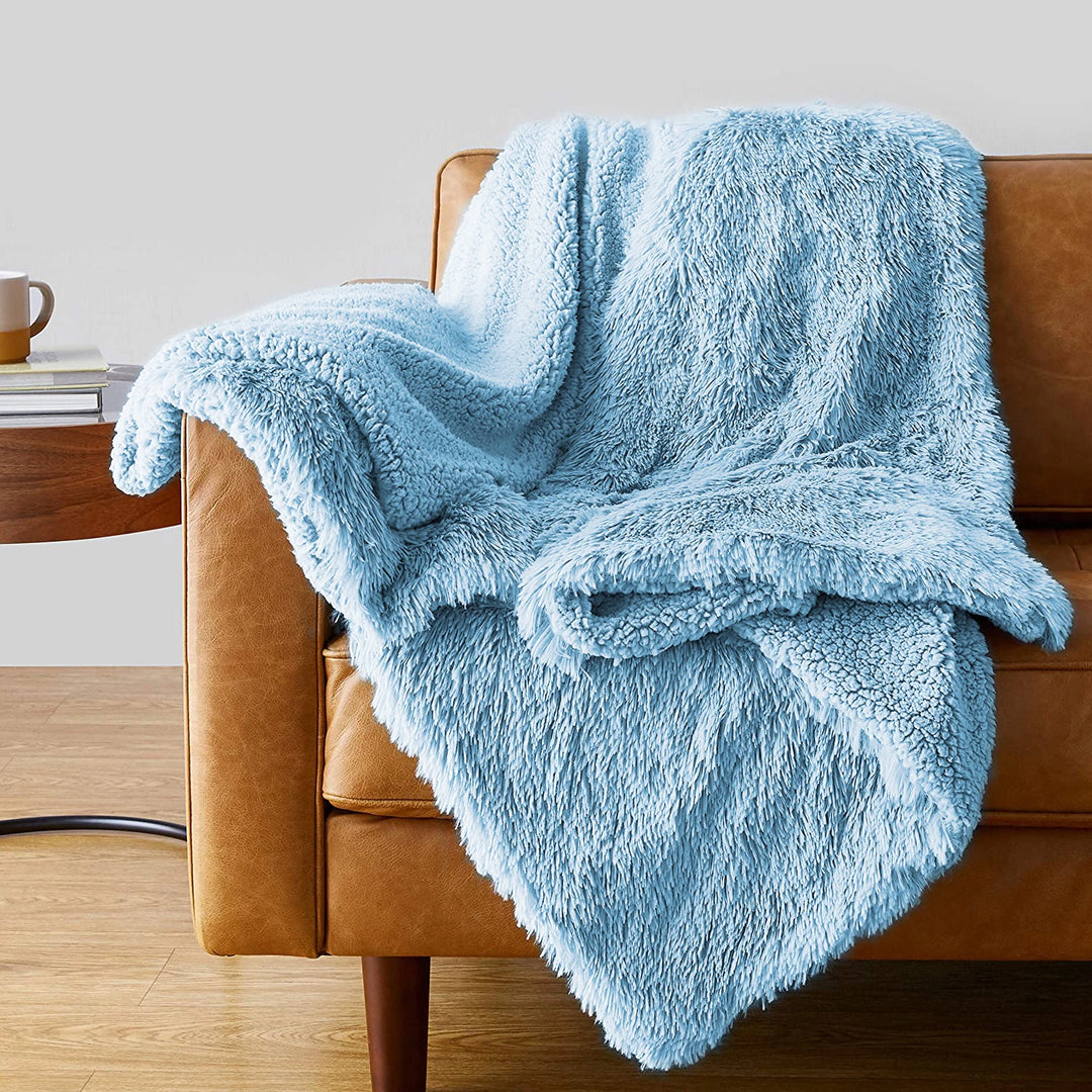 Faux Fur Throw Blanket – Plush Soft Cozy Blanket | Savona