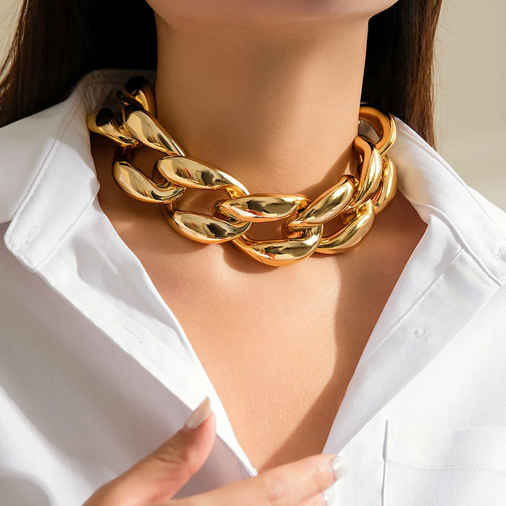 Savona Sculptural Oversized Link Choker Necklace