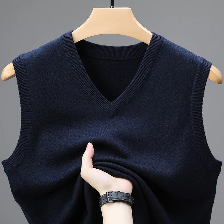Wool Vest – Men's V-Neck Sweater Vest | Savoni