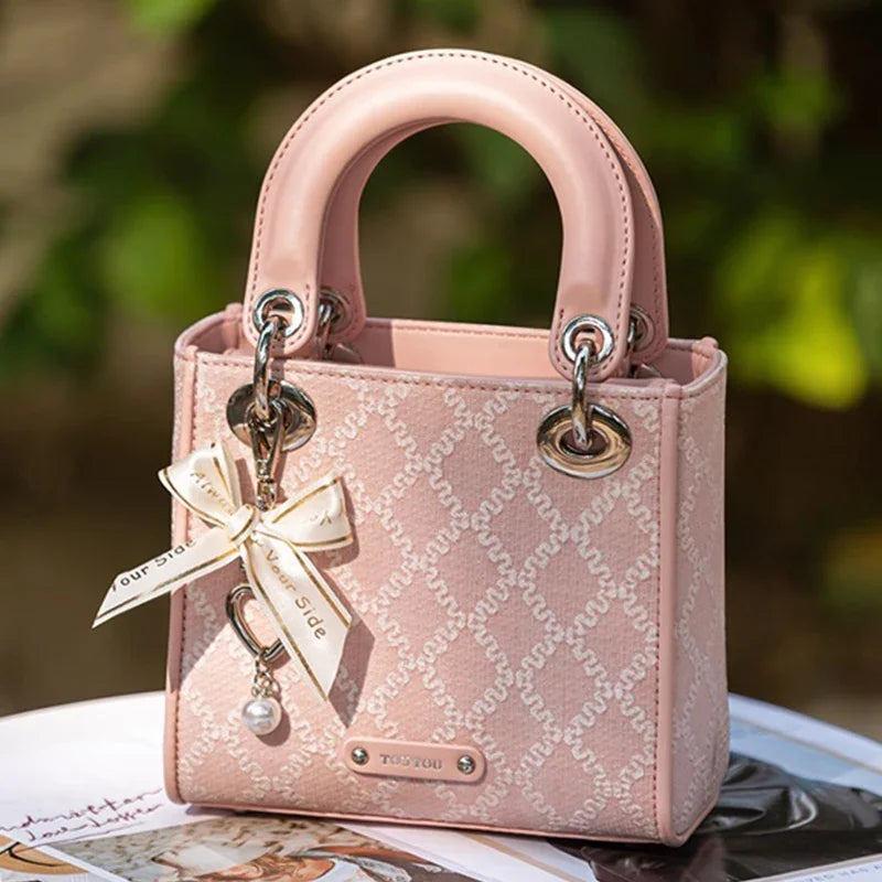 Jacquard Bow Handbag – Women's Pearl Accent Bag | Clarisse