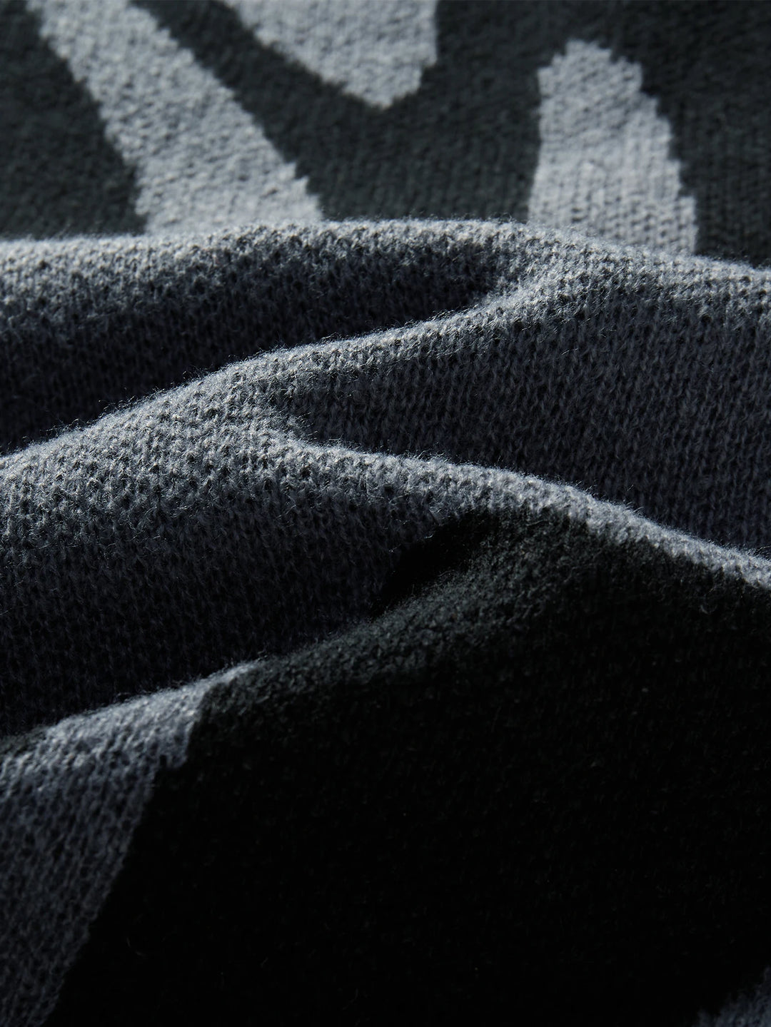 Abstract Wool Pullover Sweater – Men's Oversized Knit | Garen