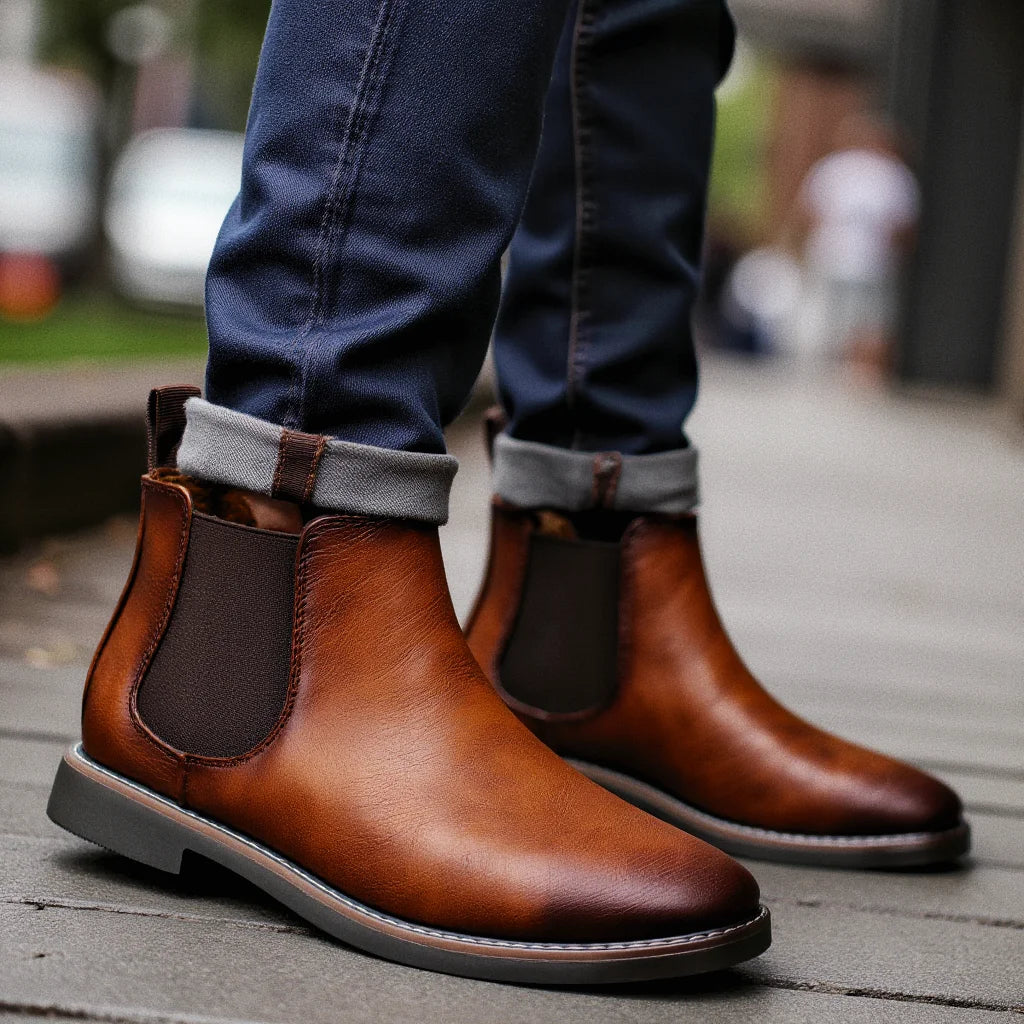 Santino Leather Chelsea Boots