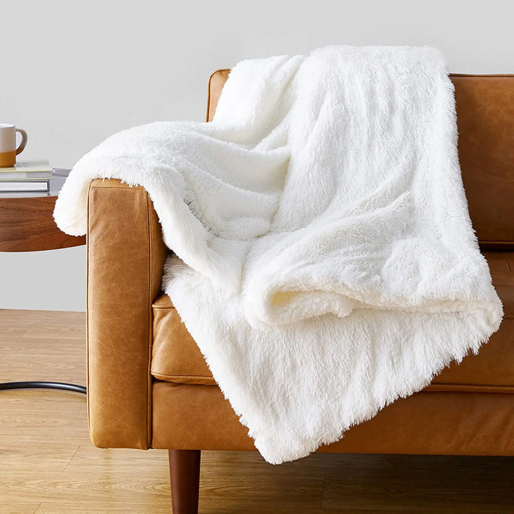 Faux Fur Throw Blanket – Plush Soft Cozy Blanket | Savona
