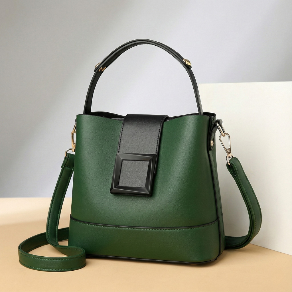 Women's Leather Handbag with Gold Hardware | Savona
